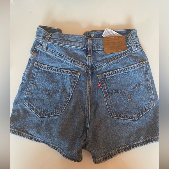Levi denim high waisted loose short - Picture 2 of 4